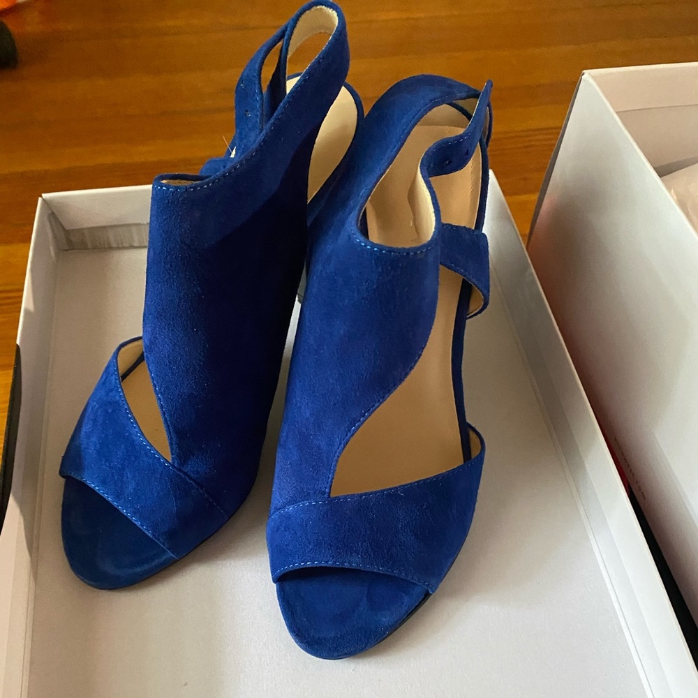 Nine West blue suede heels